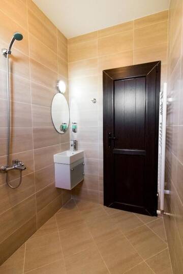 Фото номера Трехместный номер с видом на горы Гостевой дом Kassandrova House г. Bratsigovo 17