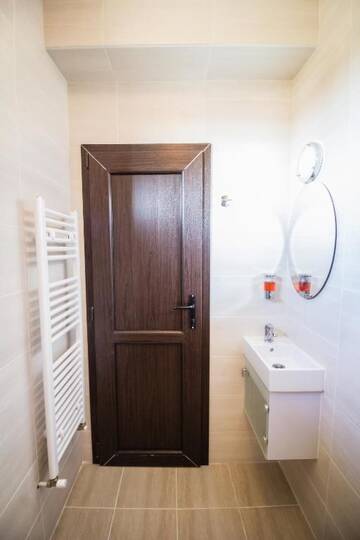 Фото номера Трехместный номер с видом на горы Гостевой дом Kassandrova House г. Bratsigovo 22