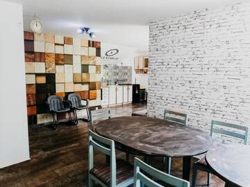 Фото номера Дом с 4 спальнями Гостевой дом Kassandrova House г. Bratsigovo 7